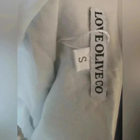 Love Olive Co Floral Midi Dress in Light Blue - Picture 5 of 5